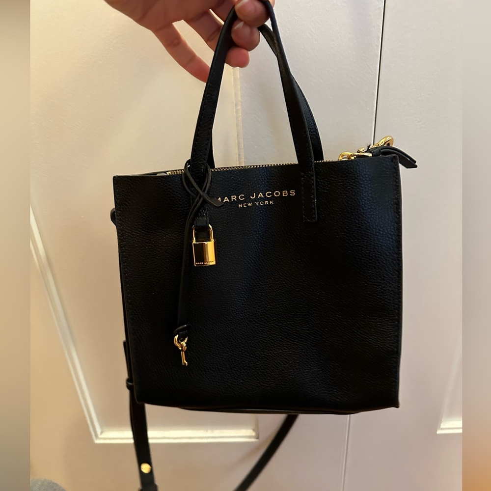 Marc Jacobs square leather bag black with gold details